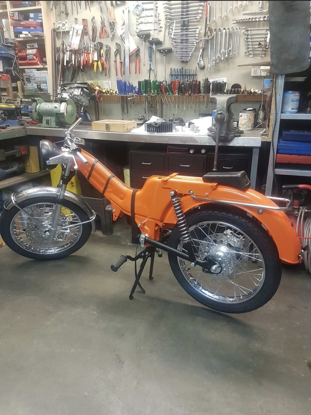 Zündapp brommer in onze werkplaats